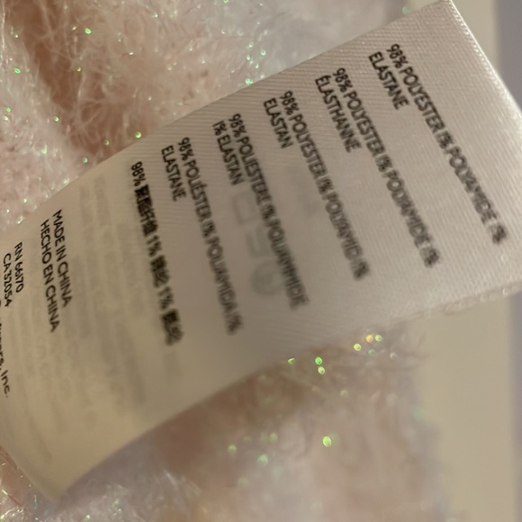 NWOT Urban Outfitters Light Pink Shimmery Cropped Collared Cardigan in Size S - Picture 4 of 5